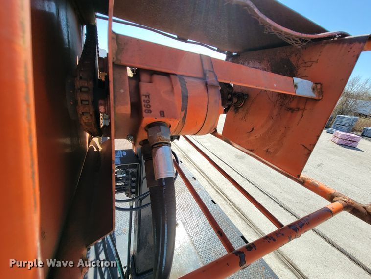 image for item FL9118 2003 Chevrolet C6500  shingle conveyor truck