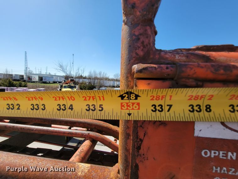 image for item FL9118 2003 Chevrolet C6500  shingle conveyor truck