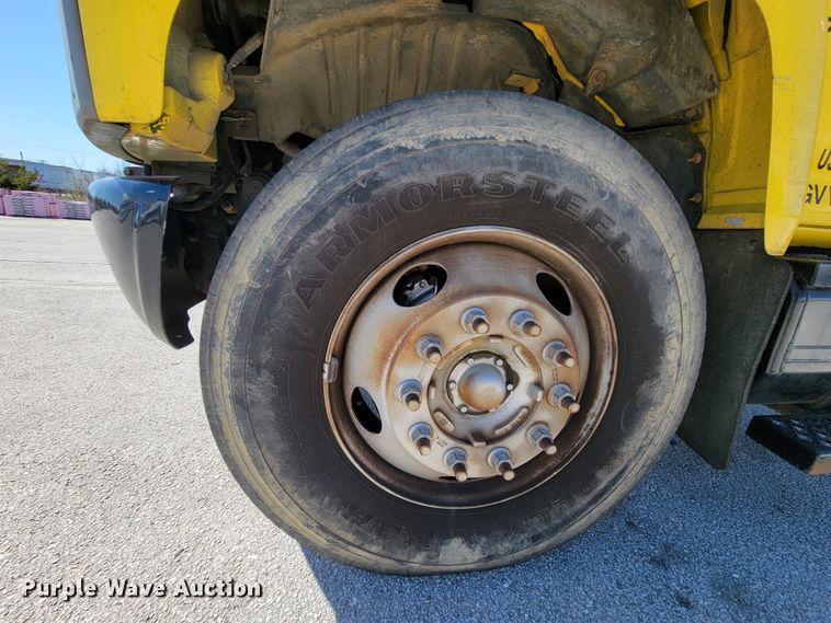 image for item FL9118 2003 Chevrolet C6500  shingle conveyor truck