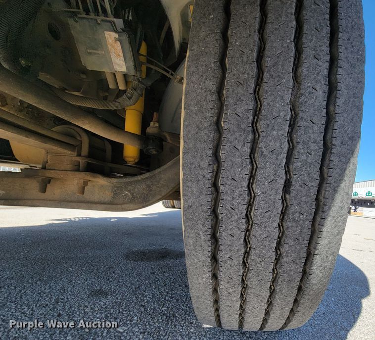 image for item FL9118 2003 Chevrolet C6500  shingle conveyor truck