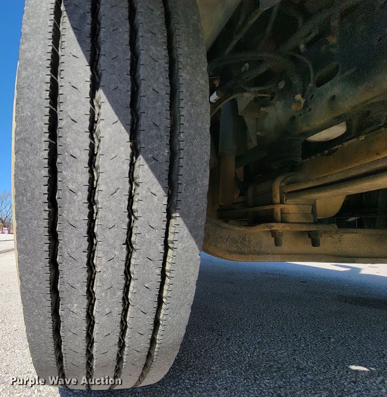 image for item FL9118 2003 Chevrolet C6500  shingle conveyor truck