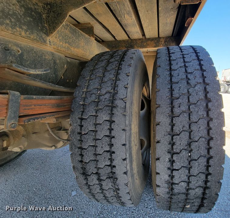 image for item FL9118 2003 Chevrolet C6500  shingle conveyor truck