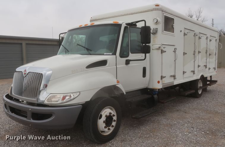 image for item HK9614 2016 International DuraStar 4300  refrigerated delivery truck