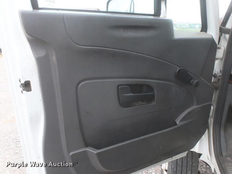 image for item HK9614 2016 International DuraStar 4300  refrigerated delivery truck