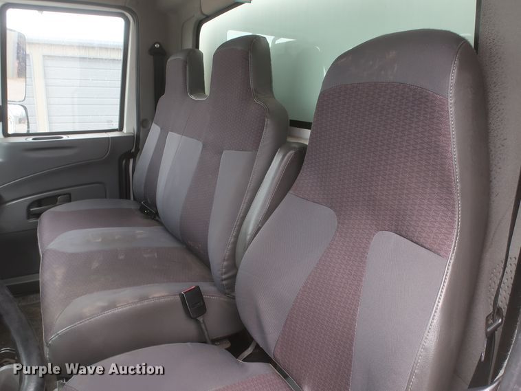 image for item HK9614 2016 International DuraStar 4300  refrigerated delivery truck