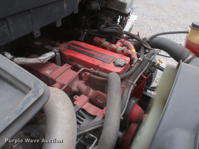 image for item HK9614 2016 International DuraStar 4300  refrigerated delivery truck