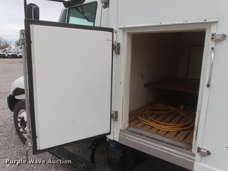 image for item HK9614 2016 International DuraStar 4300  refrigerated delivery truck