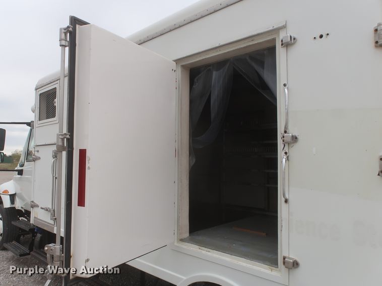 image for item HK9614 2016 International DuraStar 4300  refrigerated delivery truck