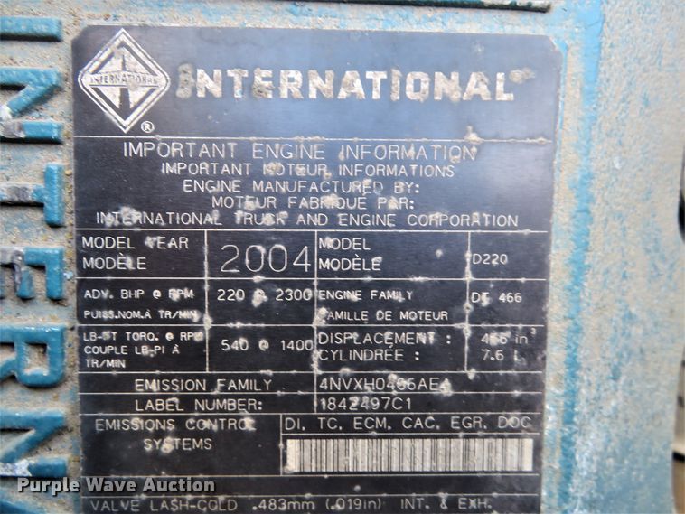 image for item HV9704 2005 International 4300  flatbed transport truck