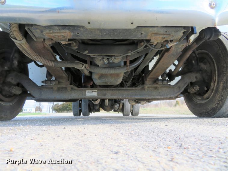 image for item HV9704 2005 International 4300  flatbed transport truck