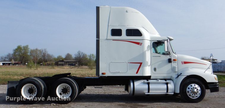 image for item HX9191 2007 International 9400i  semi truck
