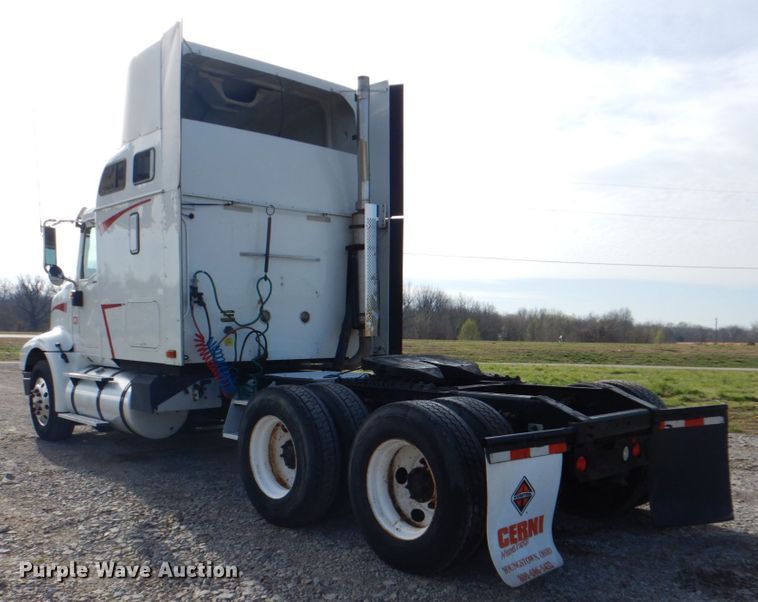 image for item HX9191 2007 International 9400i  semi truck