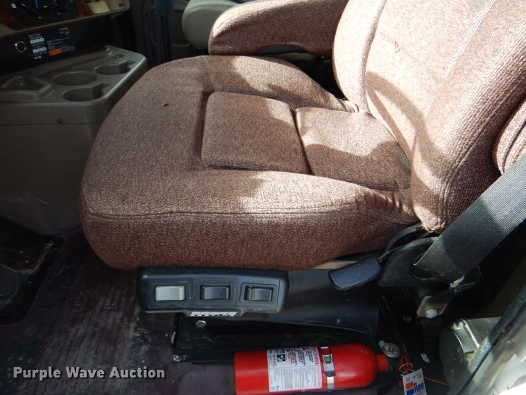 image for item HX9191 2007 International 9400i  semi truck