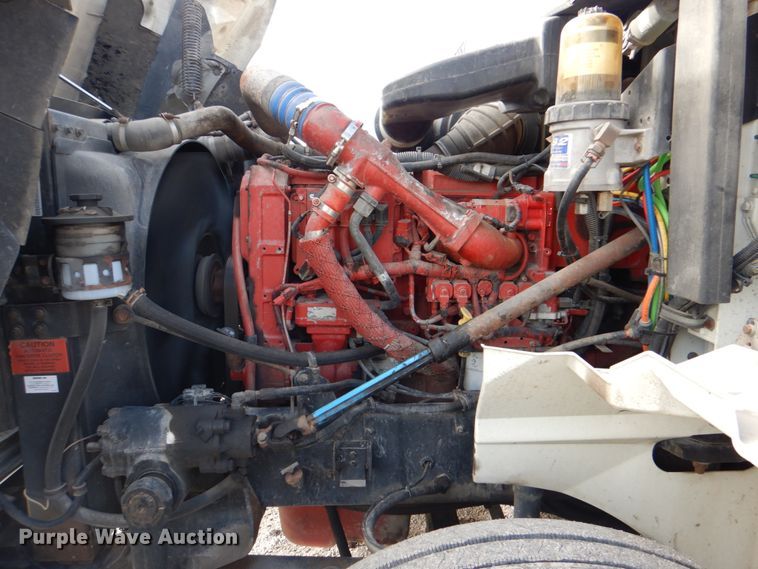 image for item HX9191 2007 International 9400i  semi truck