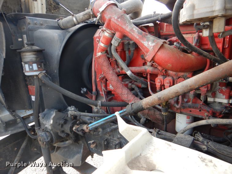 image for item HX9191 2007 International 9400i  semi truck