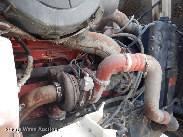 image for item HX9191 2007 International 9400i  semi truck