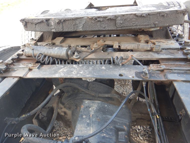 image for item HX9191 2007 International 9400i  semi truck