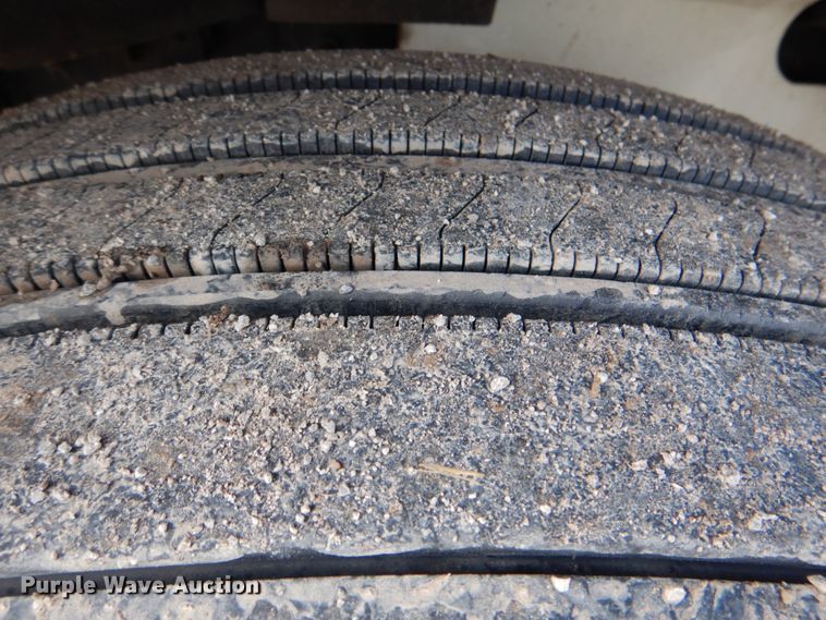 image for item HX9191 2007 International 9400i  semi truck