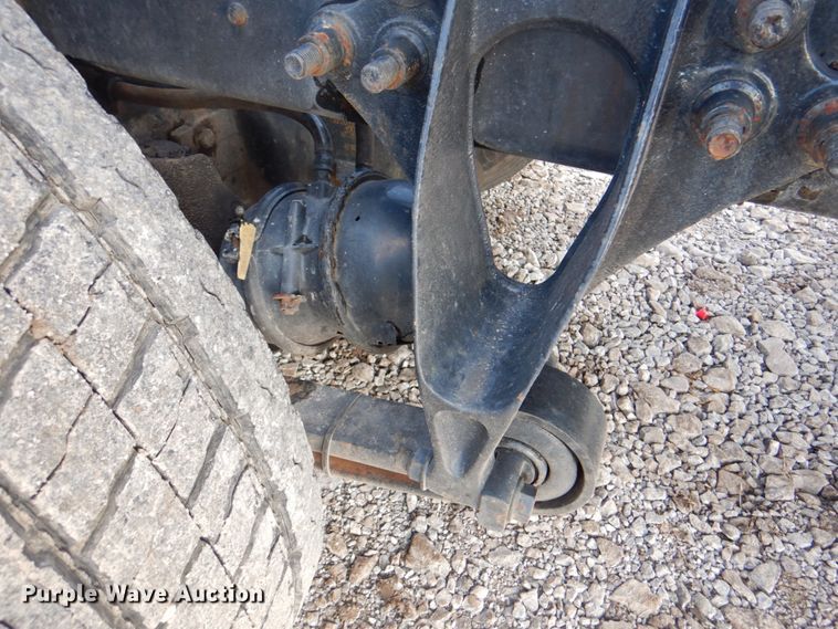 image for item HX9191 2007 International 9400i  semi truck