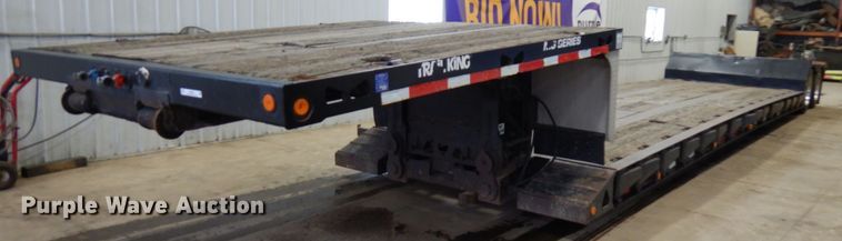 image for item IA9488 2000 Trail King TK60MG-482  lowboy equipment trailer