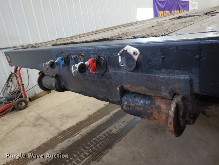 image for item IA9488 2000 Trail King TK60MG-482  lowboy equipment trailer