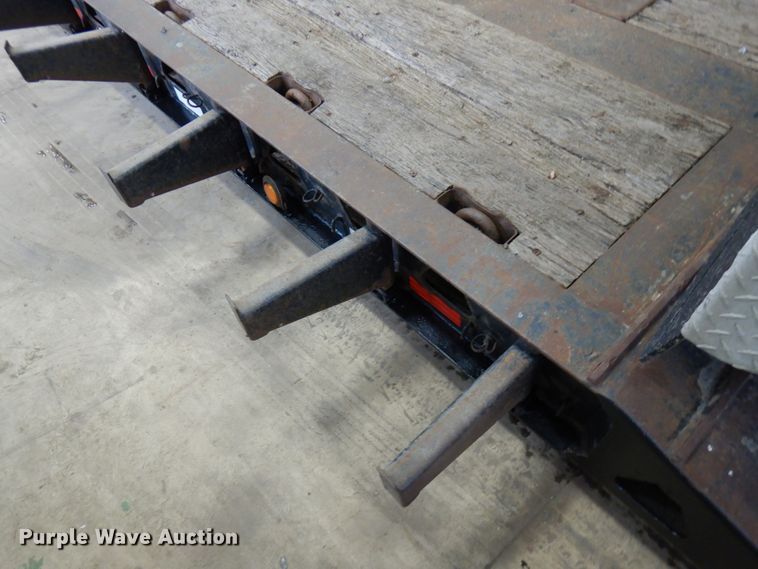 image for item IA9488 2000 Trail King TK60MG-482  lowboy equipment trailer