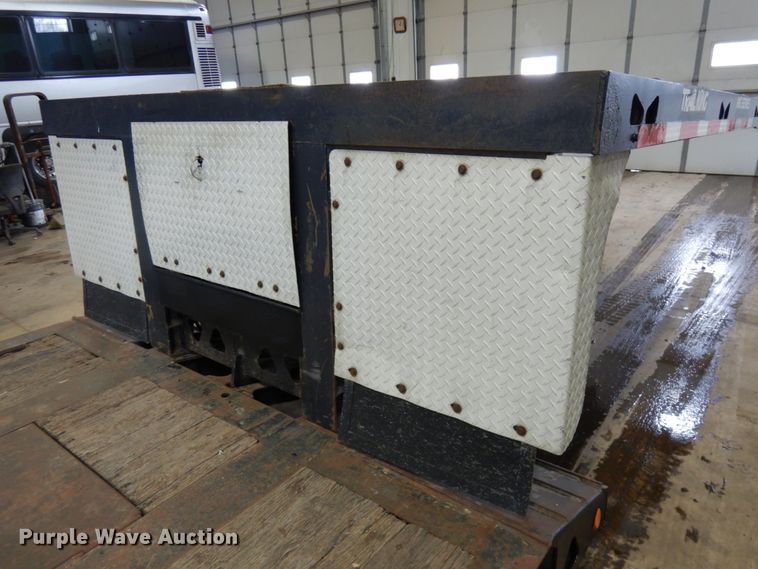 image for item IA9488 2000 Trail King TK60MG-482  lowboy equipment trailer