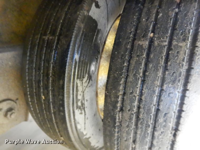 image for item IA9488 2000 Trail King TK60MG-482  lowboy equipment trailer