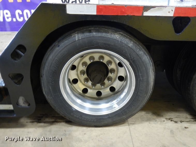 image for item IA9488 2000 Trail King TK60MG-482  lowboy equipment trailer