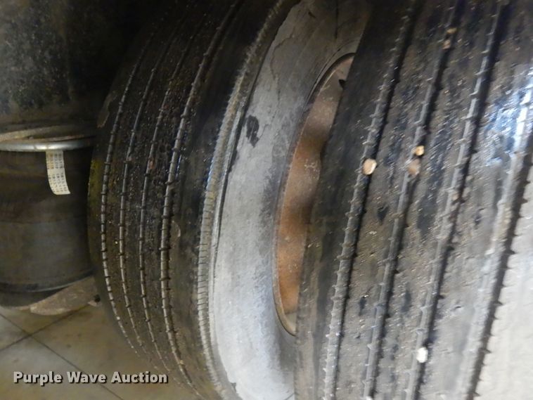 image for item IA9488 2000 Trail King TK60MG-482  lowboy equipment trailer