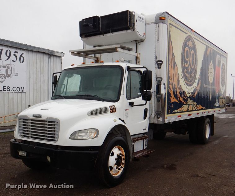 image for item II9812 2007 Freightliner Business Class M2  refrigerated truck