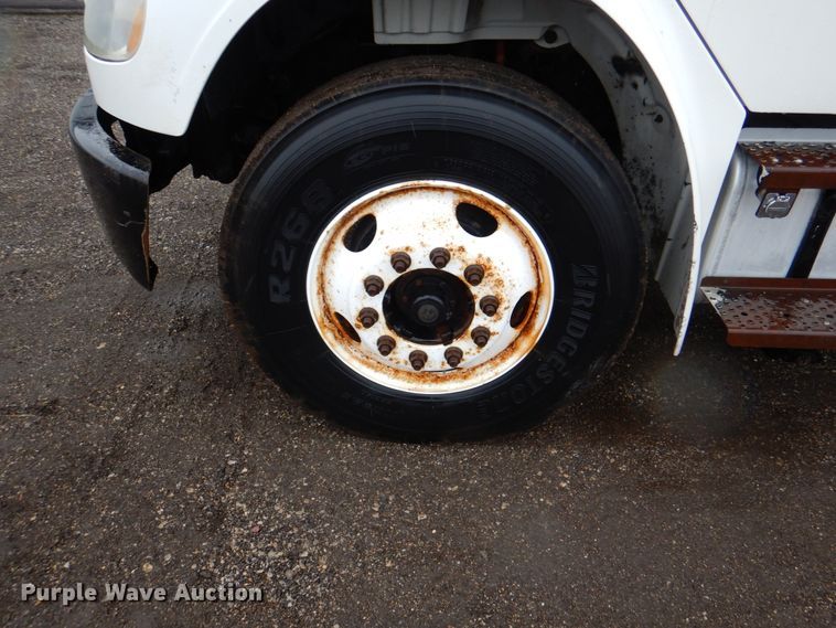 image for item II9812 2007 Freightliner Business Class M2  refrigerated truck