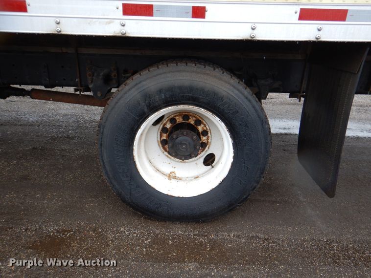 image for item II9812 2007 Freightliner Business Class M2  refrigerated truck