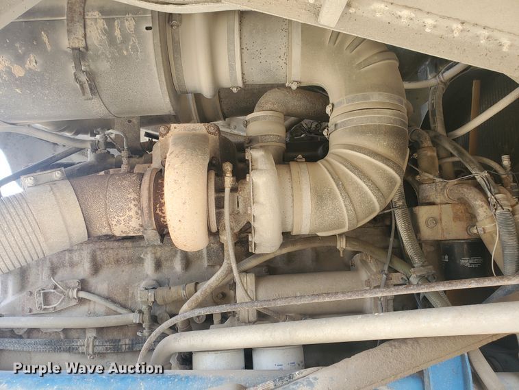 image for item IL9019 1986 Freightliner FLT-64T  semi truck