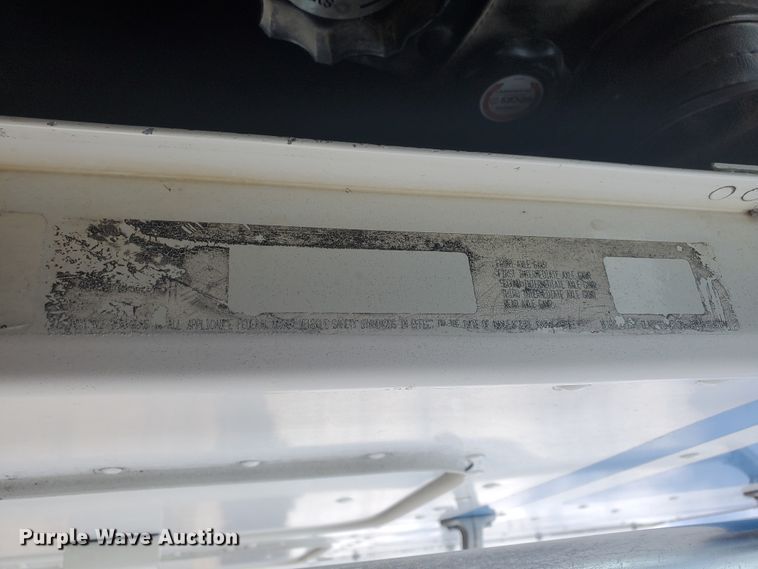 image for item IL9019 1986 Freightliner FLT-64T  semi truck