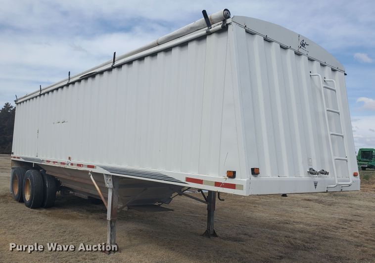 image for item IL9020 1994 Jet  grain trailer