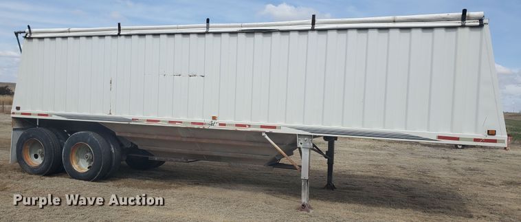image for item IL9020 1994 Jet  grain trailer