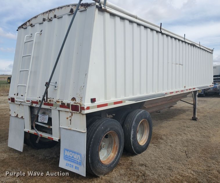 image for item IL9020 1994 Jet  grain trailer