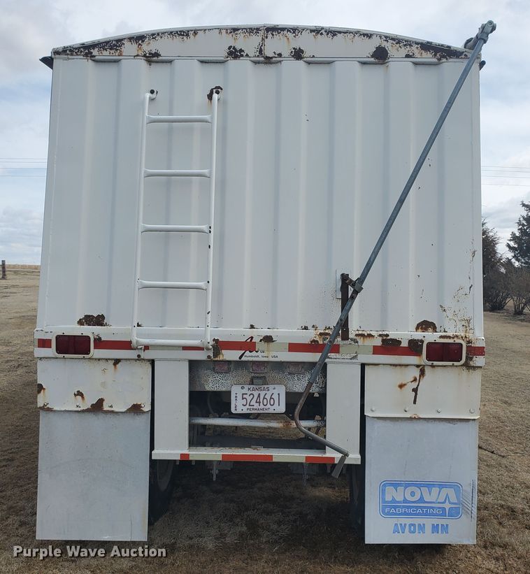 image for item IL9020 1994 Jet  grain trailer