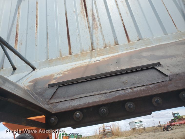 image for item IL9020 1994 Jet  grain trailer