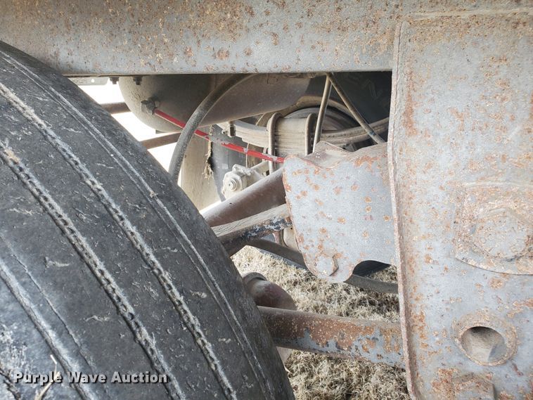 image for item IL9020 1994 Jet  grain trailer