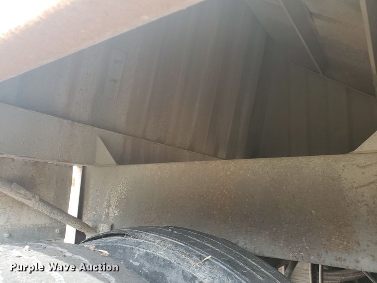 image for item IL9020 1994 Jet  grain trailer