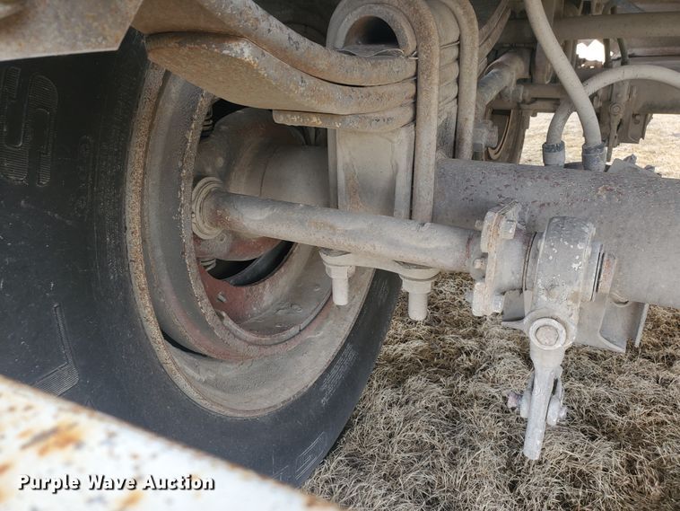 image for item IL9020 1994 Jet  grain trailer