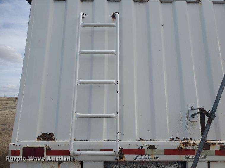 image for item IL9020 1994 Jet  grain trailer