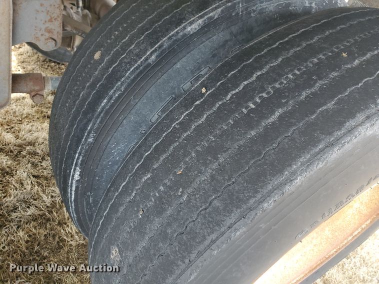 image for item IL9020 1994 Jet  grain trailer