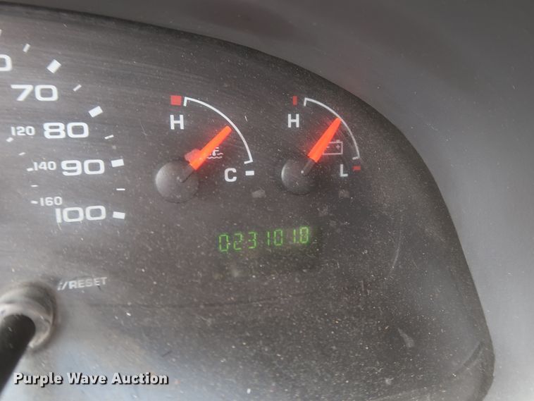 image for item IO9000 2008 Ford E350 Super Duty  box truck