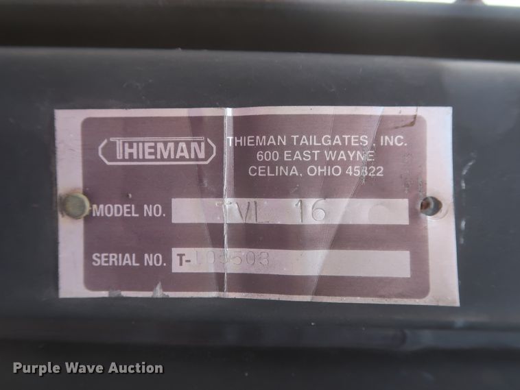 image for item IO9000 2008 Ford E350 Super Duty  box truck