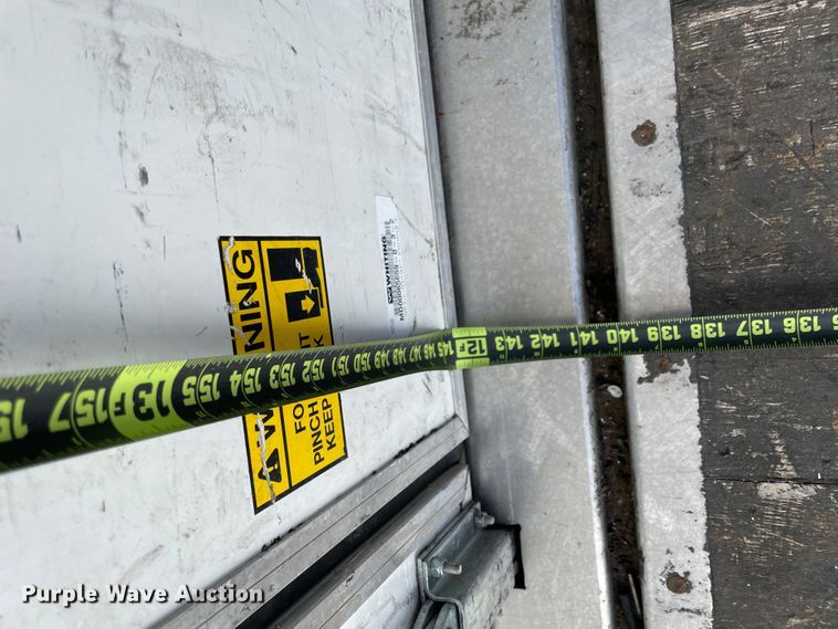 image for item IR9752 2016 Ford E350  box truck