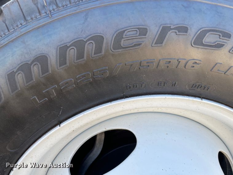 image for item IR9752 2016 Ford E350  box truck