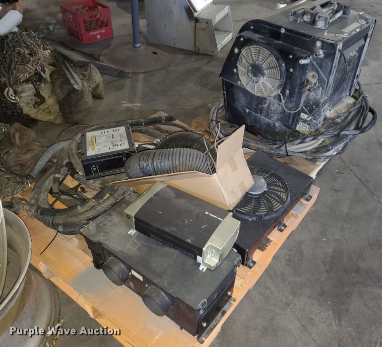 Thermo-King Tripac APU in Salina, KS | Item IX9047 sold | Purple Wave